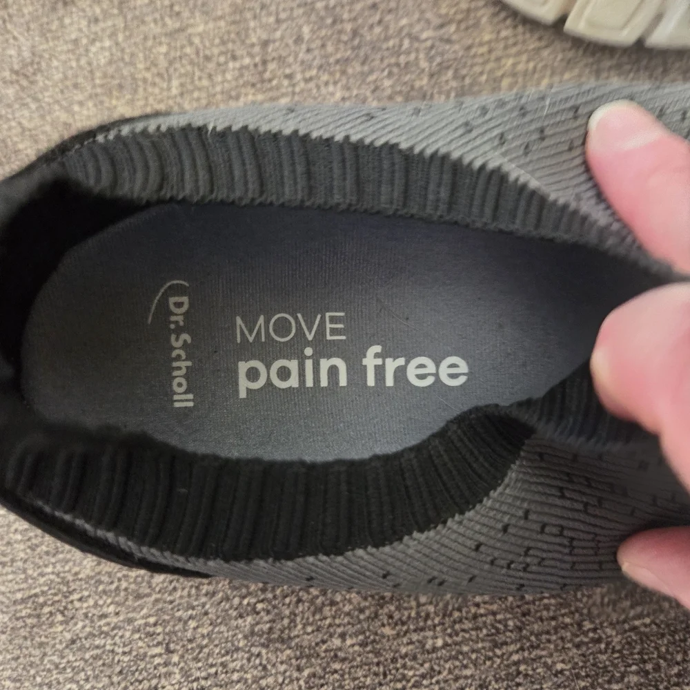 Dr. Scholl's Move Pain Free MENS Black and Gray Slip-On Sneakers, no Laces Sz 10